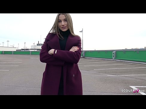 ❤️ OLHEIRO ALEMÃO É UM BOI COMOVENTE DE SONHO, AVISADOR DE ESTACIONAMENTO E SEXY POR DINHEIRO Porno duro em nós ❌️❤